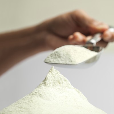 شیر خشک صنعتی چیست و چه کاربردی در صنایع غذایی دارد؟